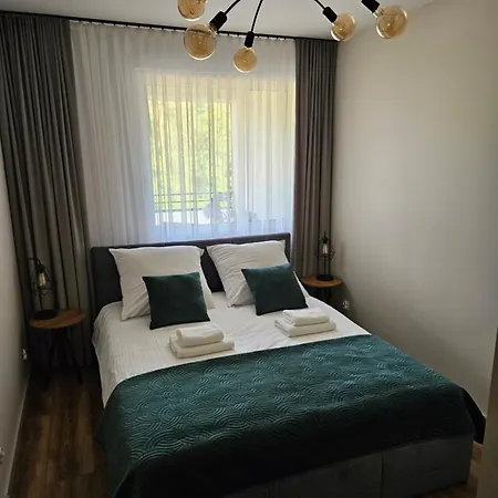 Premium Dabrowskiej 23 *